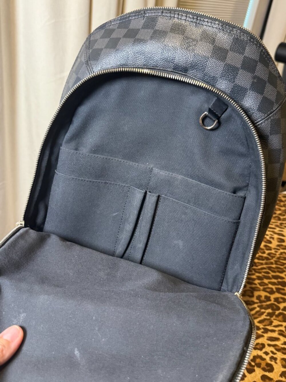 Louis Vuitton Josh Backpack - Picture 14 of 16